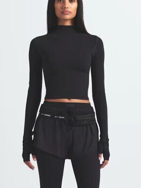 NikeSKIMS VINTAGE SEAMLESS MOCK NECK CROP TOP | OBSIDIAN